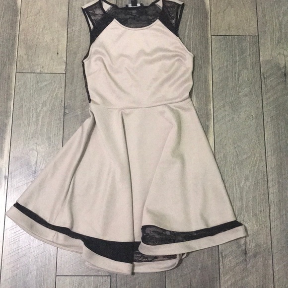 Forever 21 Dresses & Skirts - NEW WITH TAG Dress